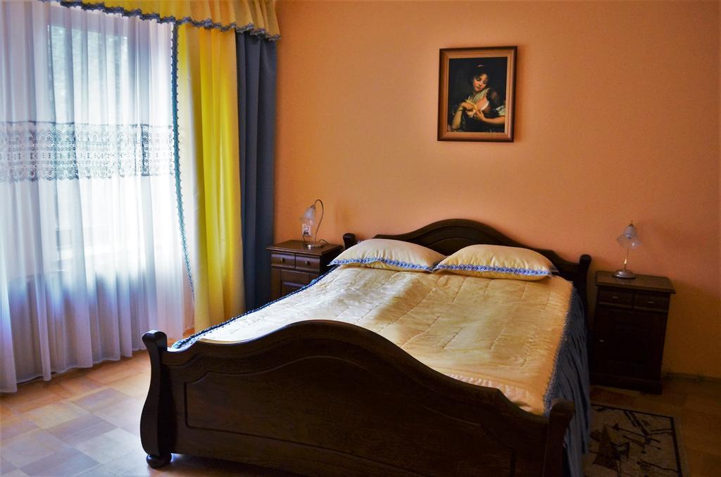 Dw Jontek Hotel Щирк Екстериор снимка
