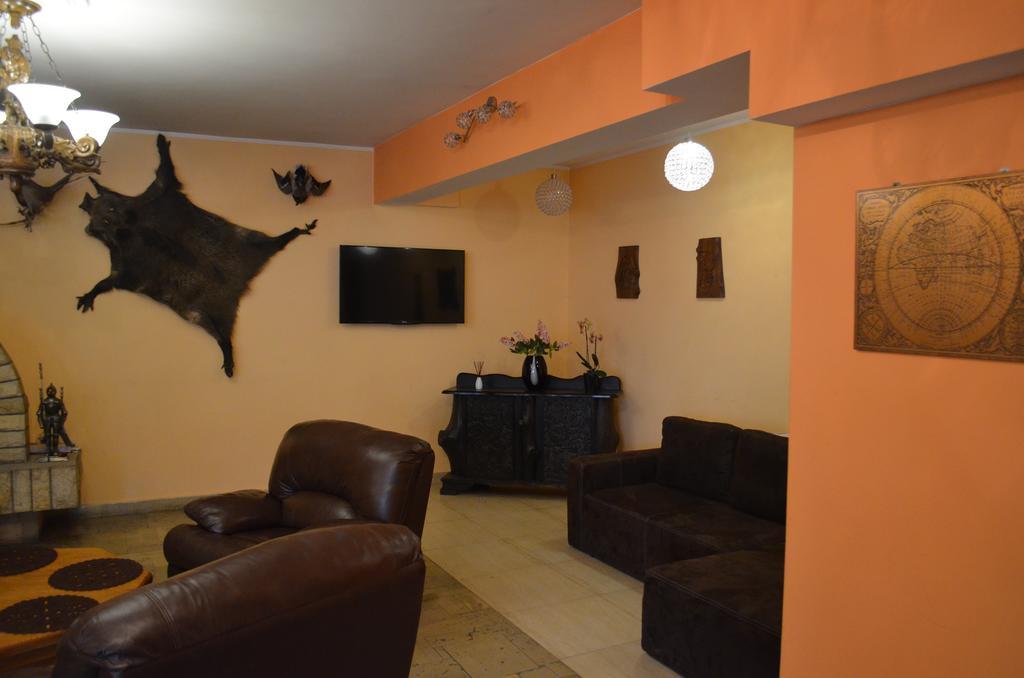 Dw Jontek Hotel Щирк Екстериор снимка